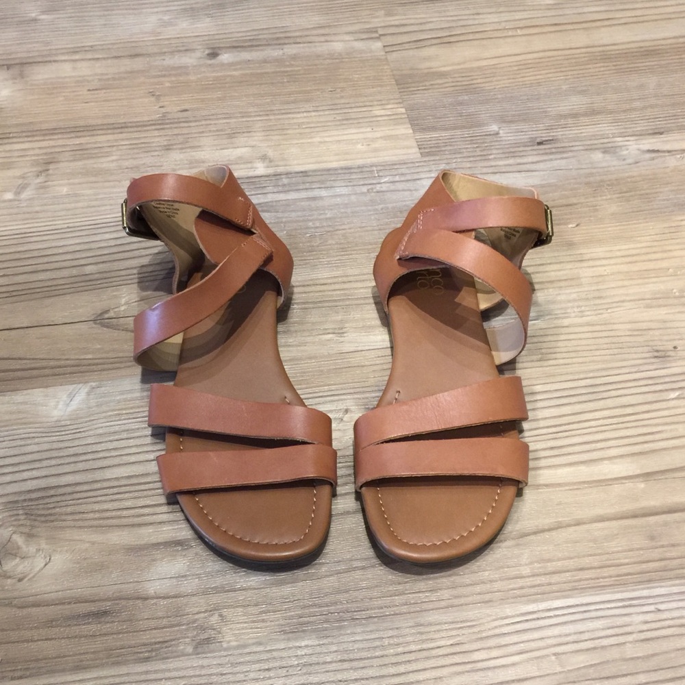 ❌ Sold ❌ NWOT Leather Gladiator Sandals